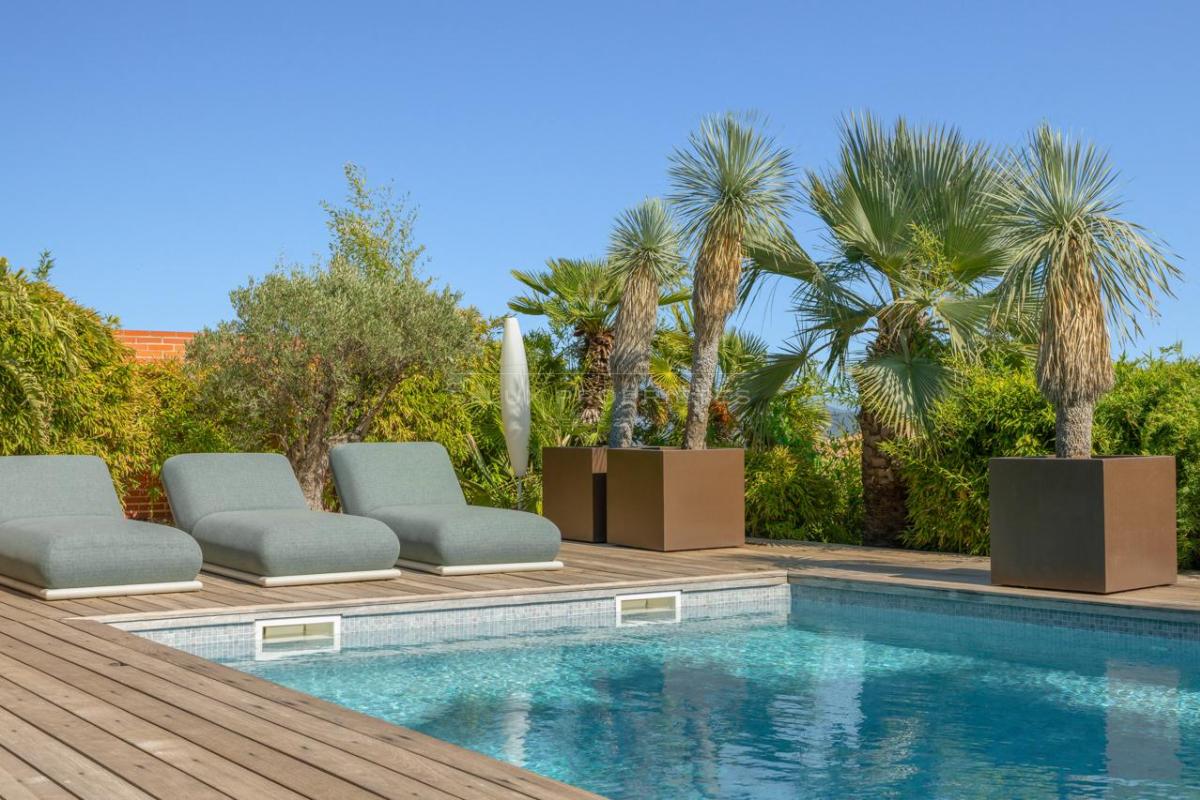 VILLA PARADIS